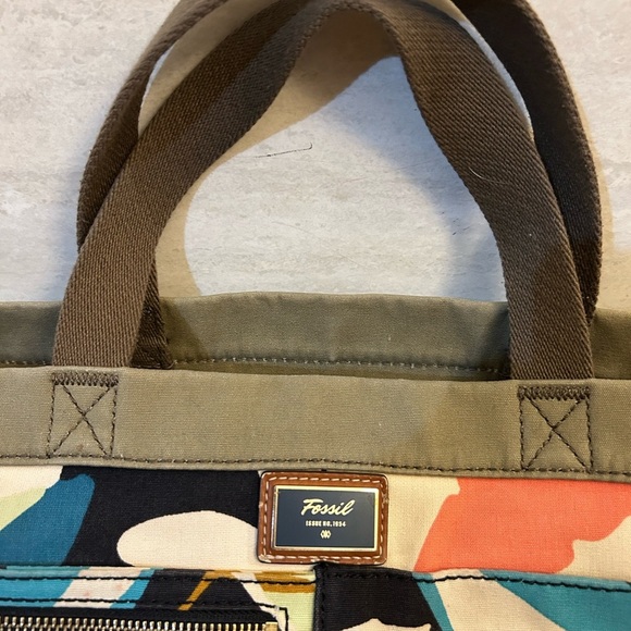 Fossil Multicolor Floral Print Canvas Weekender Bag. - Picture 14 of 16